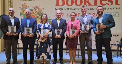 BÜKREŞ KİTAP FUARI (2026) / ÖMER SÜSLİ FUAR AÇILIŞINDA KONUŞTU / Bookfest (Türkçe ve Rumence)