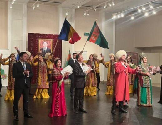 From the Heritage of People’s Governance to International Partnership From the Heritage of People’s Governance to International Partnership